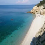 مكان تخييم Village La Sorgente *