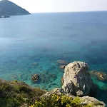 Village La Sorgente * بورتوفيرّايو