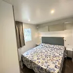 Village La Sorgente * بورتوفيرّايو